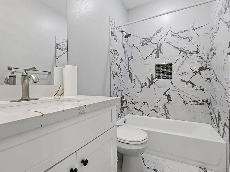 15914 Tug Ct — Photo 21