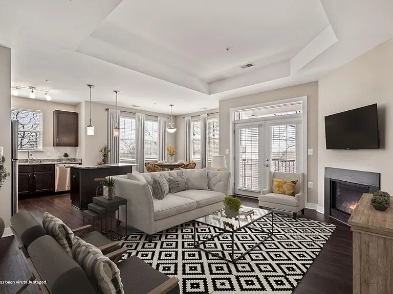Avanti Luxury Apartments — Photo 6