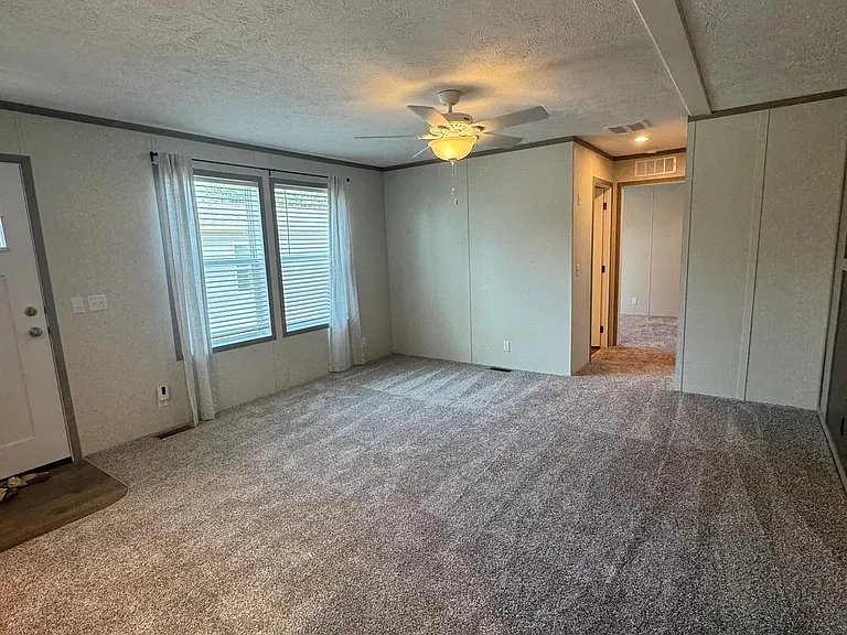 Oak Tree Village — Photo 123