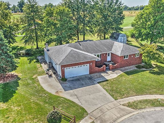 3rd image of 2775 Essex Pl