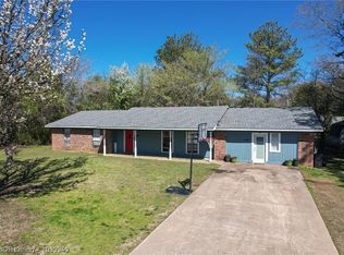 124 Maple Shade Rd, Alma, AR 72921
