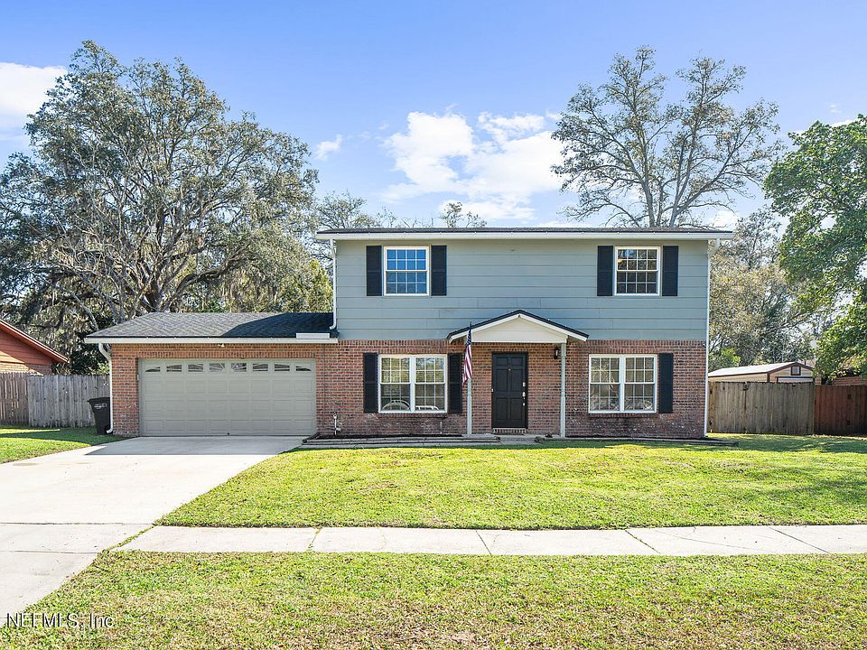 1st image of 8549 BLACKBERRY Lane E