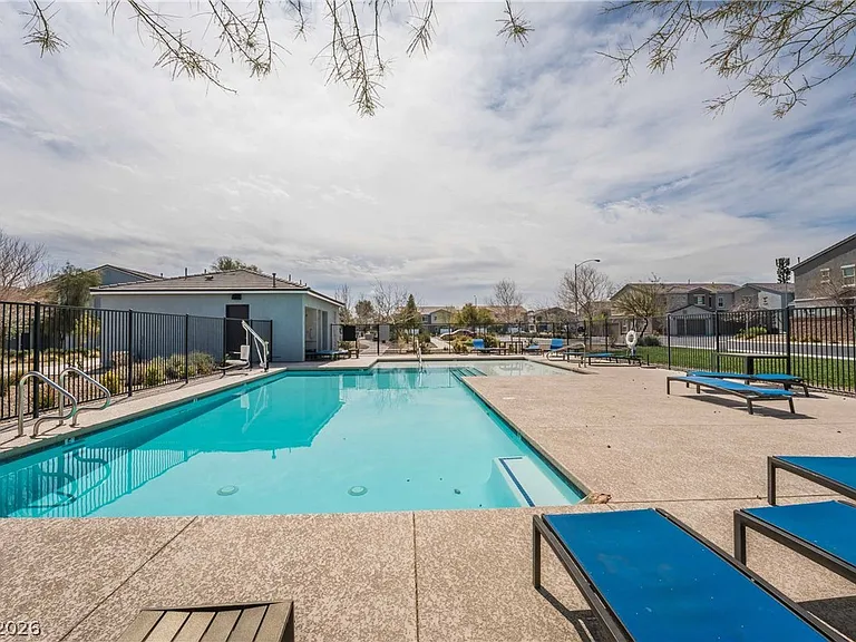 2725 Rainy Meadows Ave — Photo 39