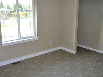 3rd image of 2539 SW Scotlac Dr