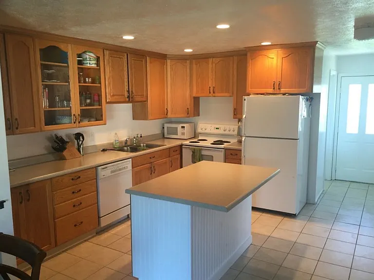 201 E Julie Anna Dr — Photo 3