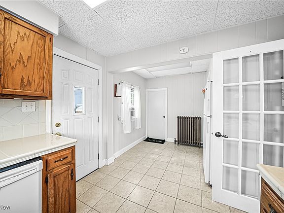 5th image of 8296 Park Ave
