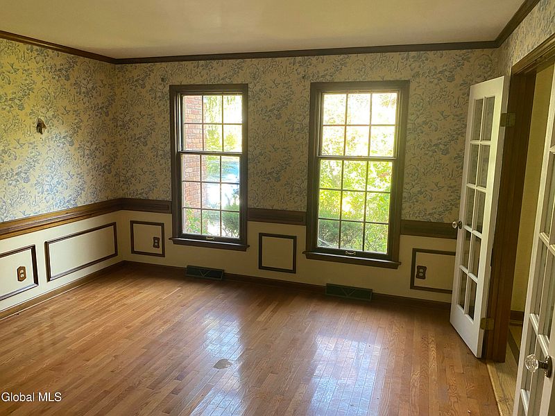 4th image of 8 Quadrini Drive