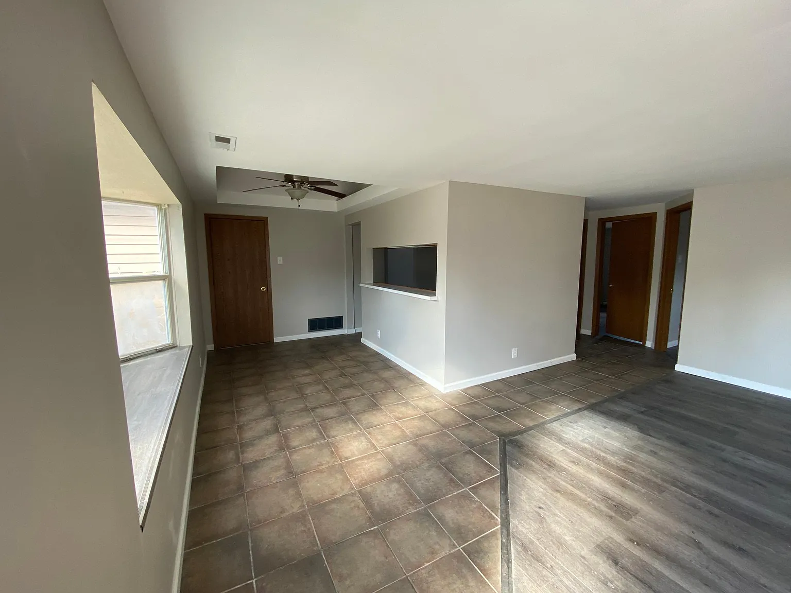 2 bed, 900 sqft, $1,000 — Photo 2