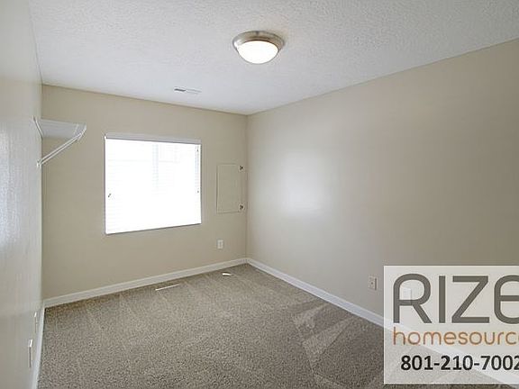 5th image of 2722 Richmond St