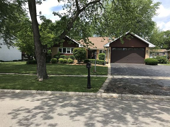 2nd image of 13636 Cherry Ln