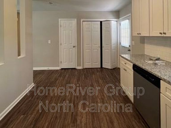5th image of 5837 Carved Oak Cres
