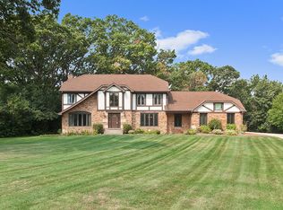 79 Horseshoe Ln, Lemont, IL 60439