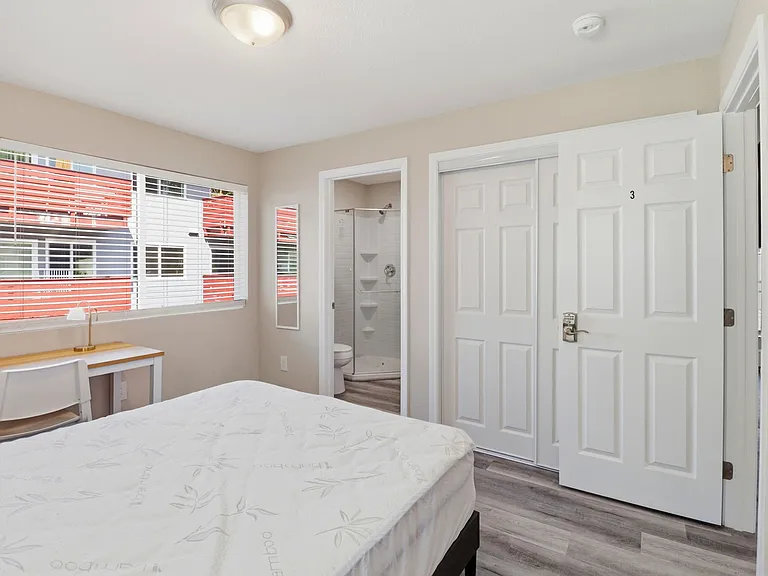 160 Harrison Ave #E1 — Photo 39