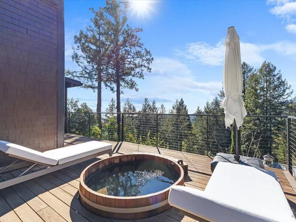 3100 Muniz Ranch Road, Jenner, CA 95450