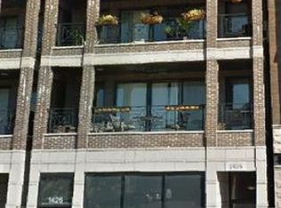 1426 W Irving Park Rd APT 2, Chicago, IL 60613