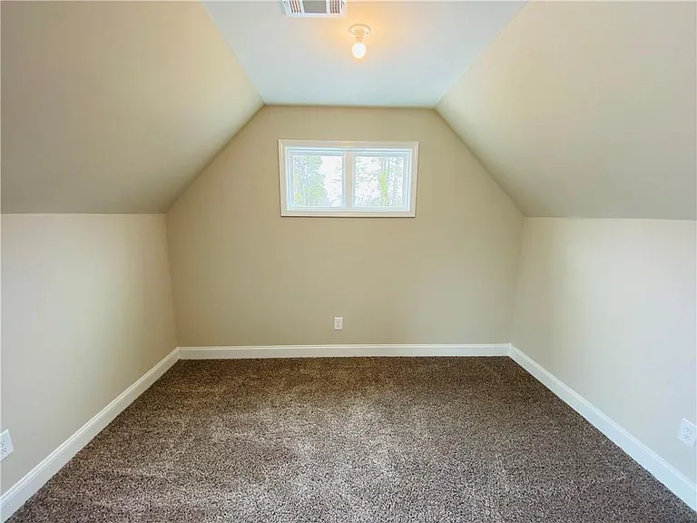 6960 Diana Cir — Photo 42