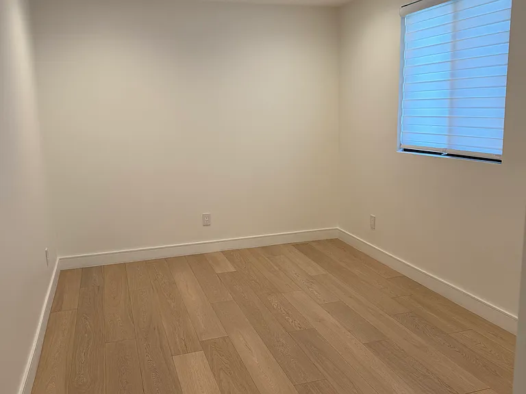 6701 Quakertown Ave — Photo 9