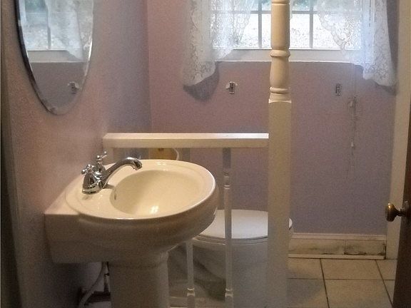 3rd image of 108 Cedar Dr