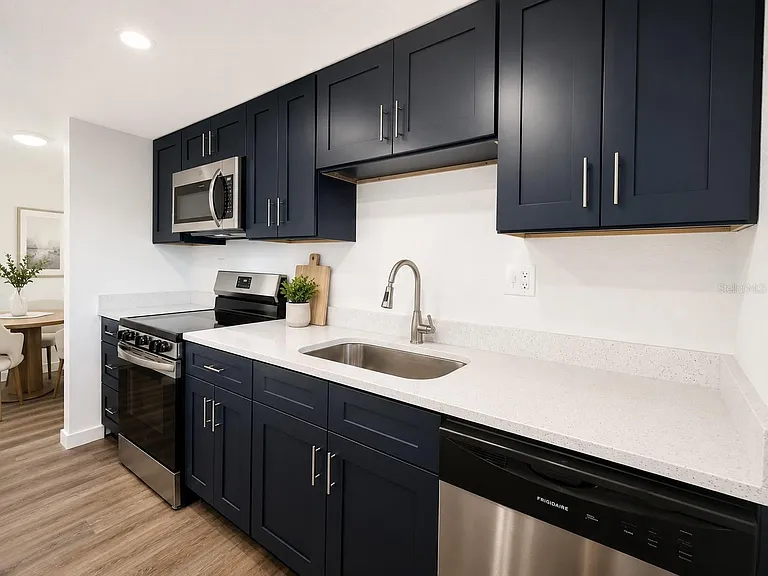 855 N Village Dr N #101 — Photo 4