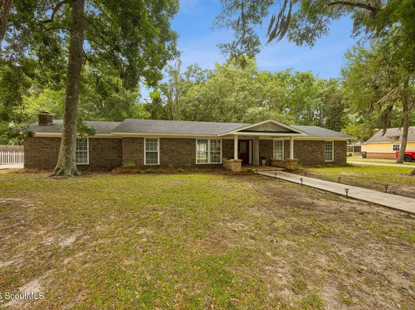 811 Devon Dr, Saint Marys, GA 31558