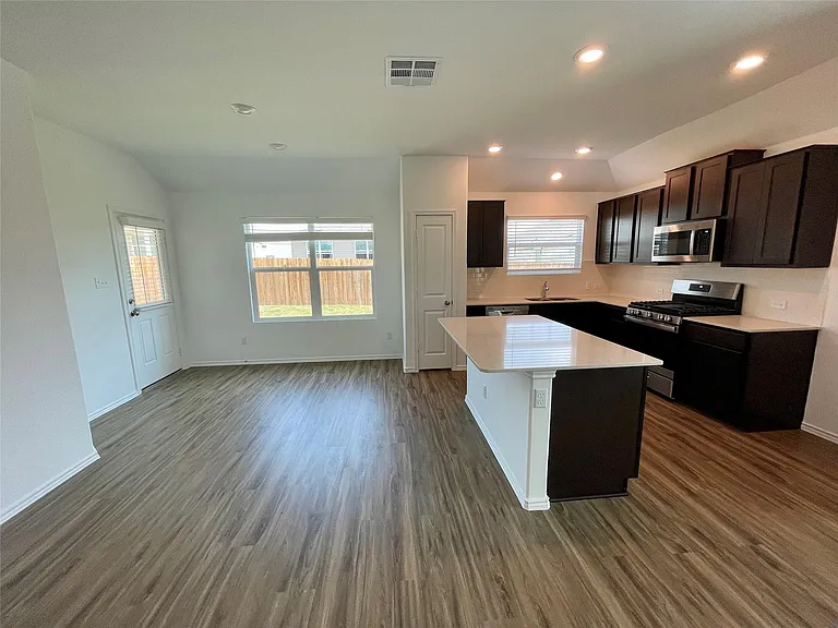 3208 Kenner Dr — Photo 16