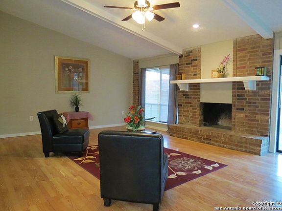 3rd image of 12106 Las Vegas St