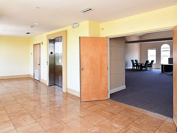 4th image of 101 Palm Harbor Pkwy Ste 423