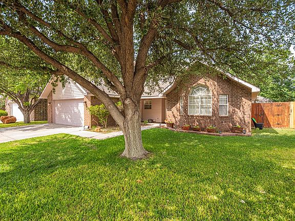 3rd image of 5115 N Esmond Dr