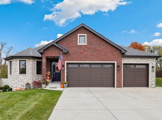 8318 W 91st St, Hickory Hills, IL 60457