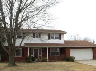 107 Stacy Dr, Fairview Heights, IL 62208