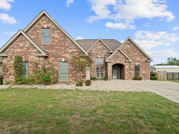 6 Irongate Dr, Texarkana, TX 75503