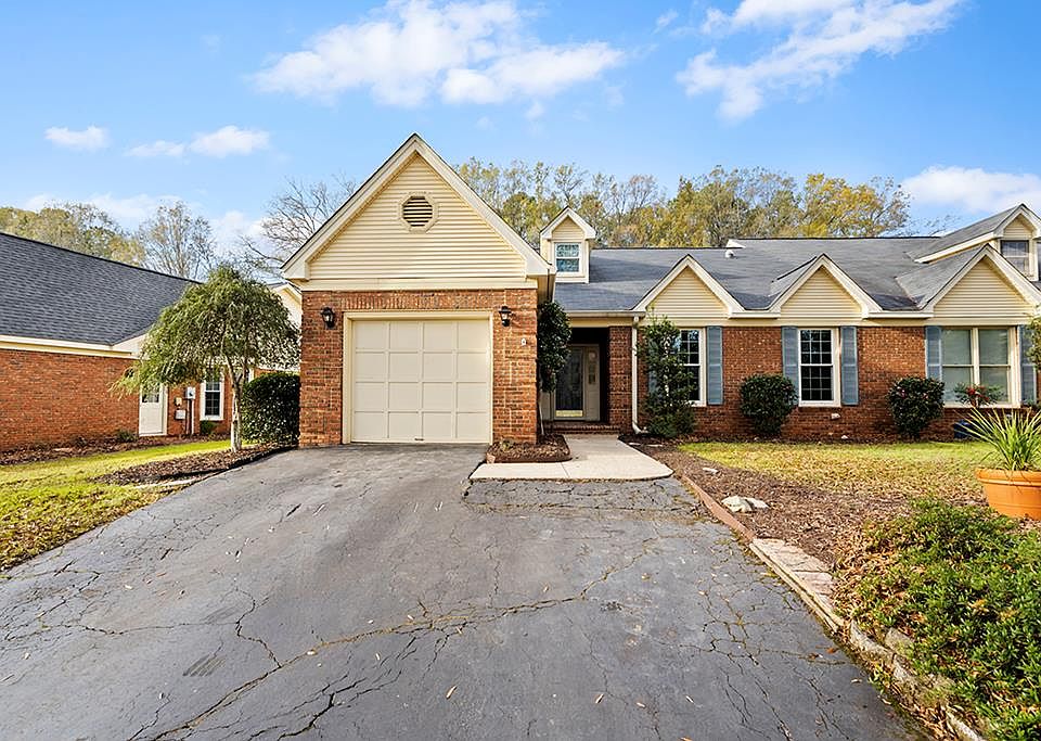 1st image of 143 Devon Park Dr