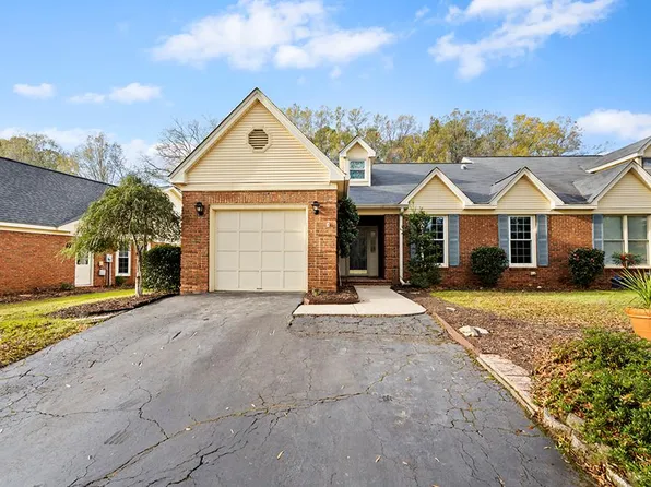 143 Devon Park Dr, Greenwood, SC 29649