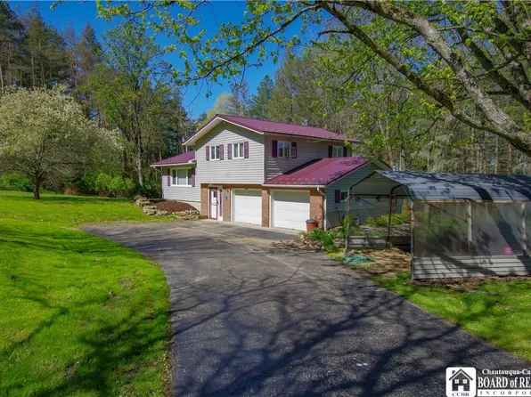 549 Creek Rd, Jamestown, NY 14701