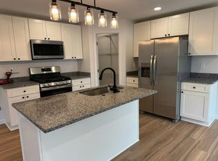 219 Cambria St, Newark, OH 43055