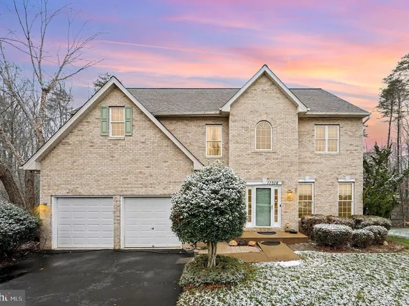 11016 N Lamont Ct, Fredericksburg, VA 22407
