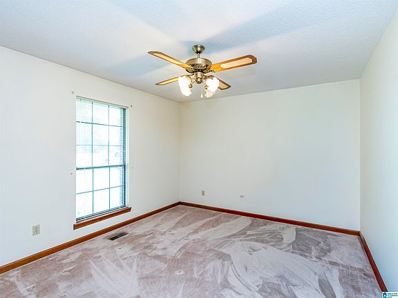 5th image of 226 Highland Dr