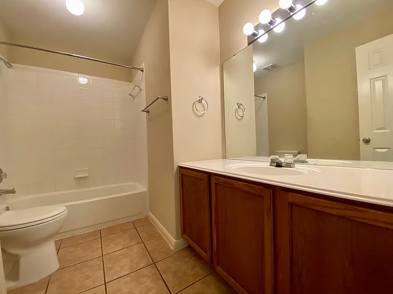 3323 Alexander Valley Cv — Photo 17