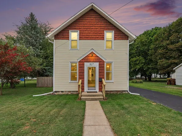 817 W Hanover St, Marshall, MI 49068