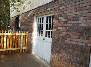 1000 Hunterhill Dr, Roswell, GA 30075