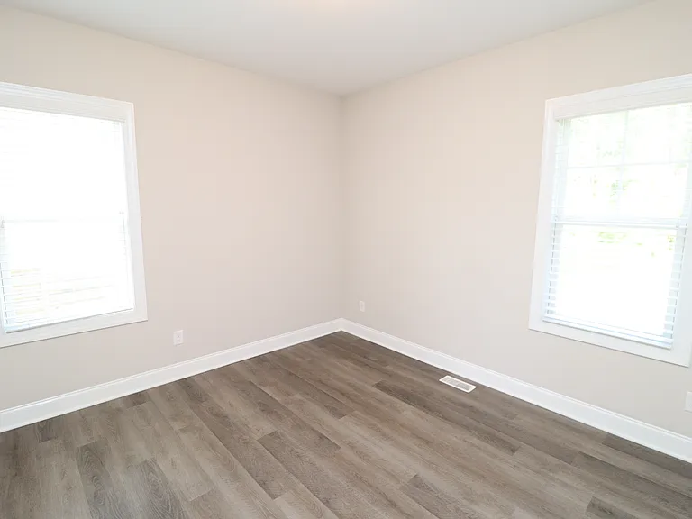 8424 Rhodes Rd — Photo 25