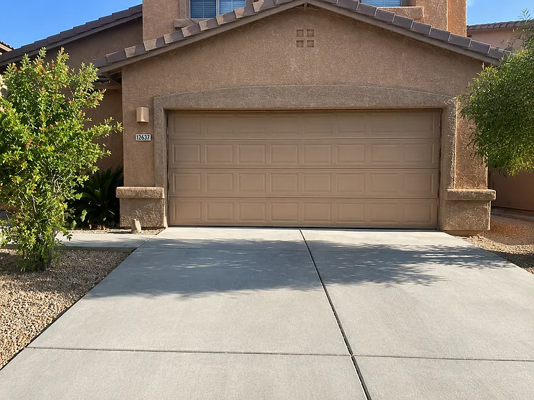 3667 W Goshen Dr — Photo 3