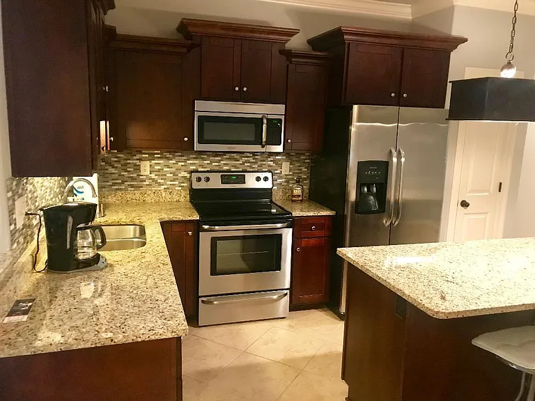 3001 Old Taylor Rd #405 — Photo 5