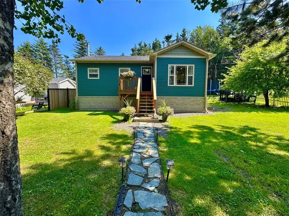 21 Main Street, Summerford, NL A0G4E0