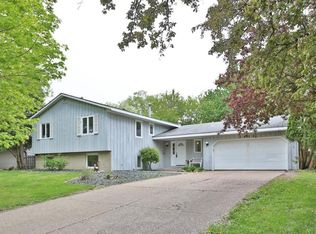 2938 Chippewa Ave, Saint Paul, MN 55109