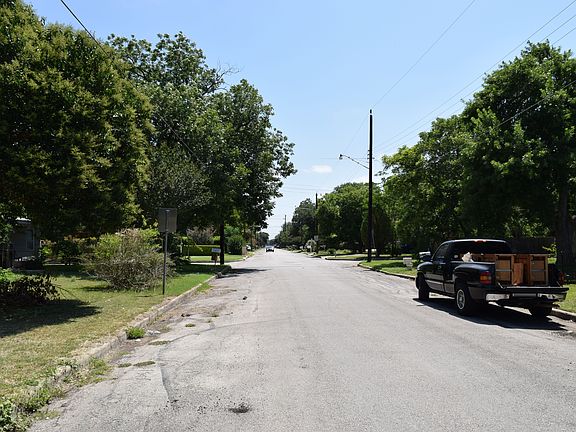 5th image of 509 W Lindbergh Blvd