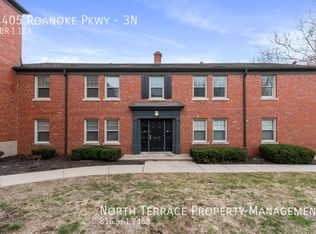 4405 Roanoke Pkwy #3, Kansas City, MO 64111