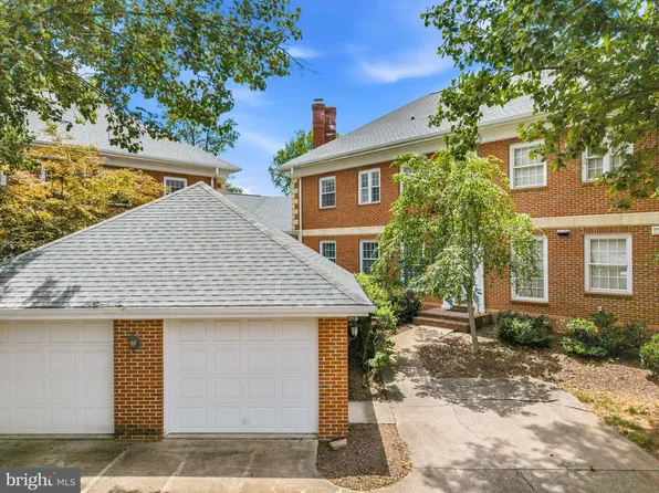 1352 Ramseur Ln, Winchester, VA 22601