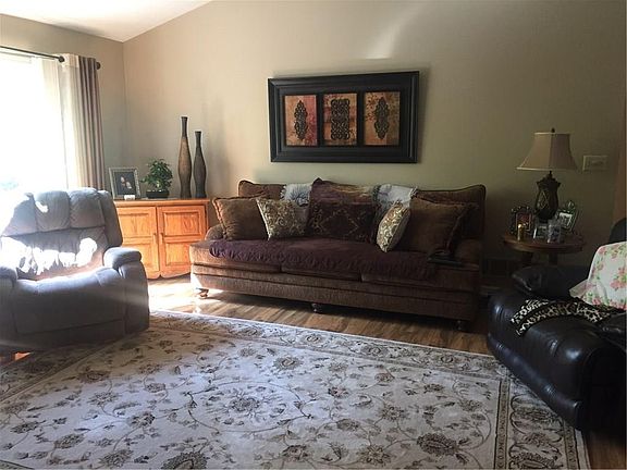 3rd image of 5830 White Lick Ct