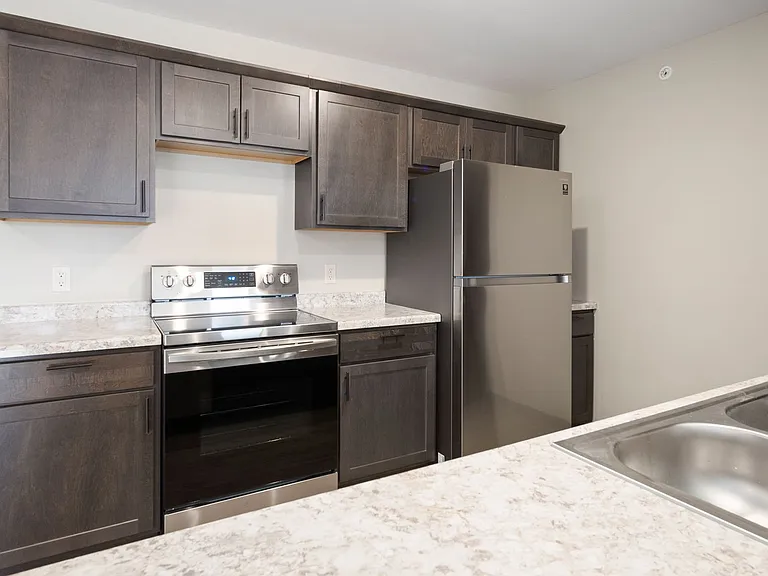 786 Peregrine Cir — Photo 14